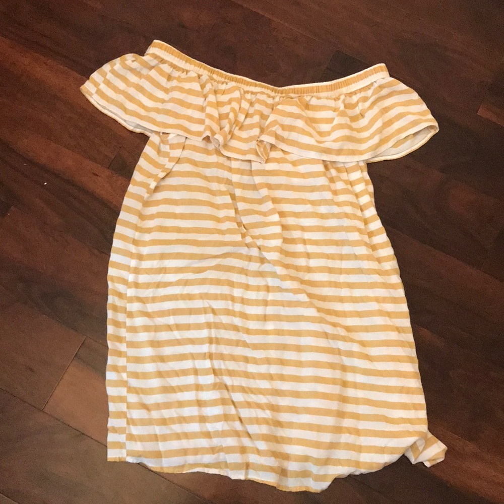 Yellow dress